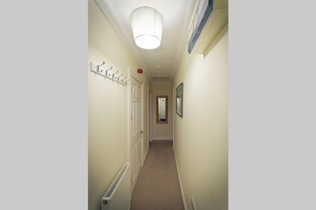 Top View 2 Bedroom Apartments Plymouth Extérieur photo