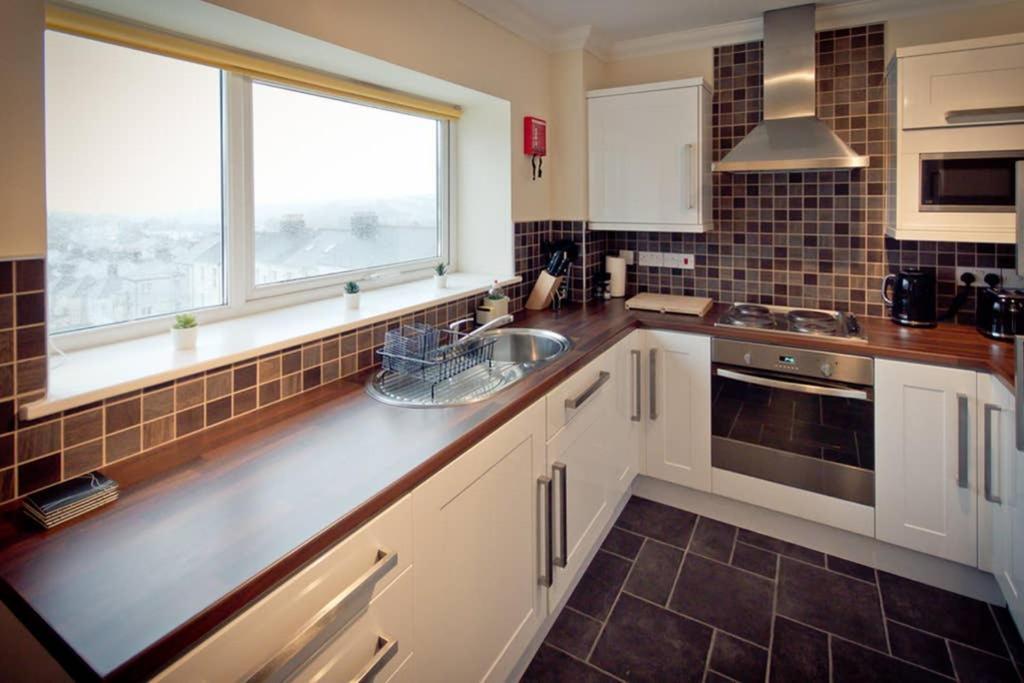 Top View 2 Bedroom Apartments Plymouth Extérieur photo